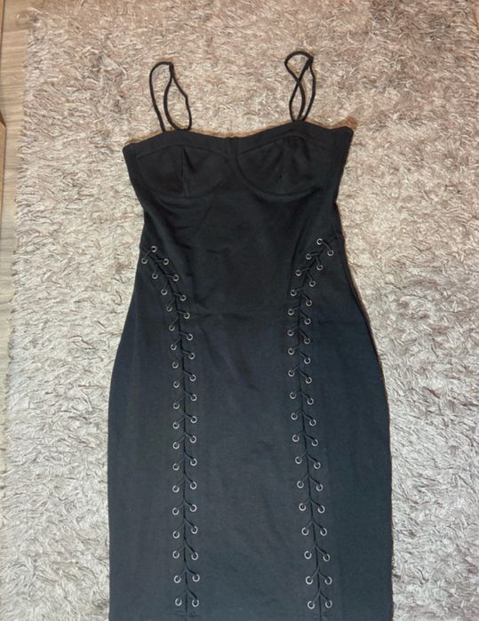 rochie neagra de eveniment