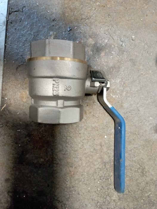 Продам кран шаровый.
