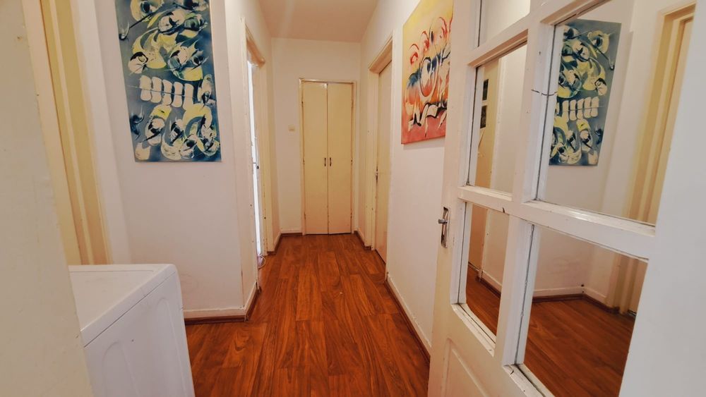 apartament de vanzare Ap. 3 camere sup 75mp