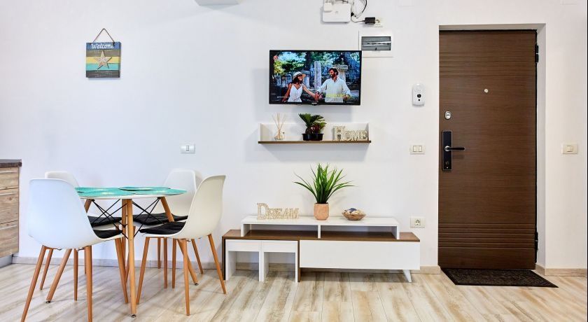Se vinde afacere la cheie 2 Apartamente + 2 Studiouri în Mamaia Nord