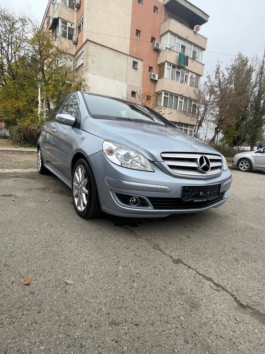 Vând Mercedes Benz clasa B