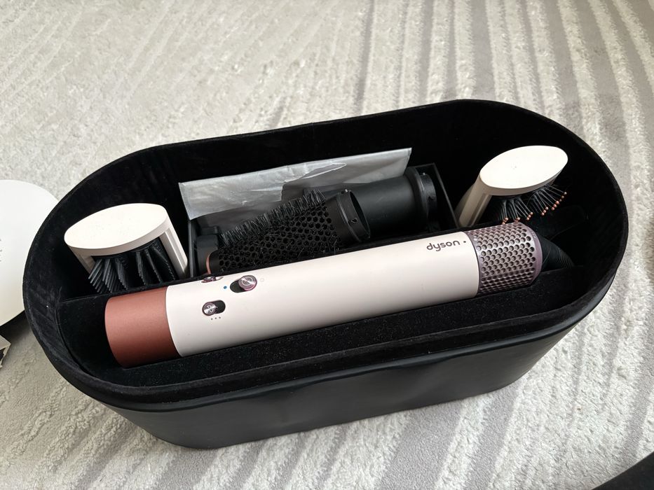 Продам фен от Dyson