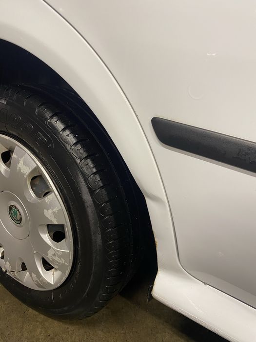 Vand autoturism Skoda Octavia 1