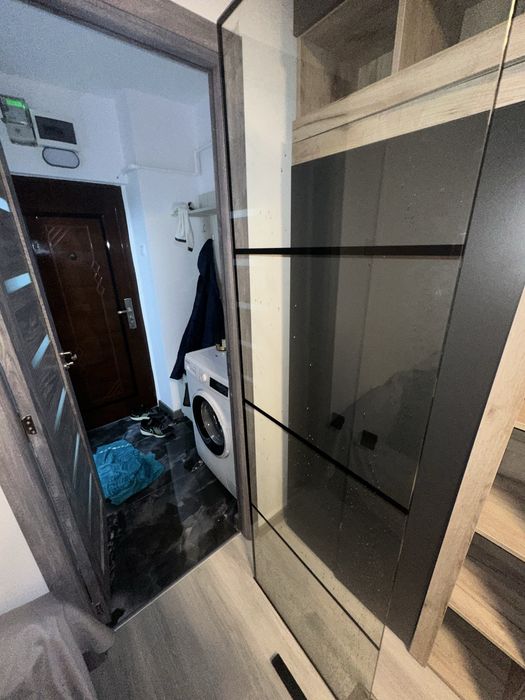 Walk in perete duş  200×60 cm – profil negru – URGENT