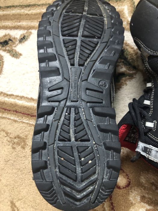 Vand pantofi de protectie de la firma Engelbert Strauss