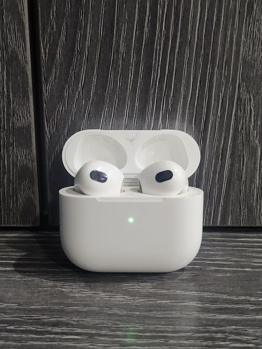 Продам air pods 3 в хорошем состоянии.