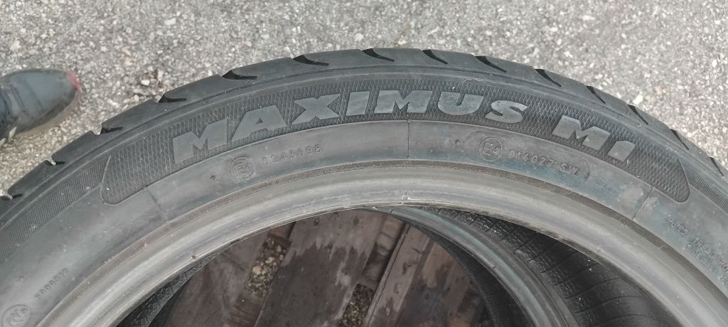 Гуми 225 45 17 Maxtrek Maximus 2 броя . Нов внос. Не са нови!