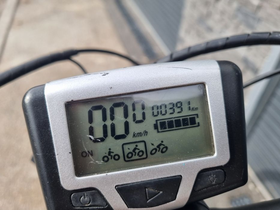 De vânzare bicicleta electrica Victoria roți 28