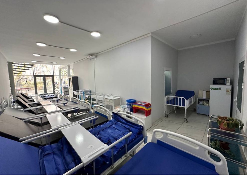 Продается коммерческое помещение 215м2, первая линия, Новостройка