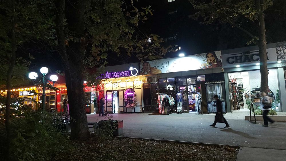 ПРОДАЁТСЯ  торговое помещение в 1-й зоне Мирабадский район