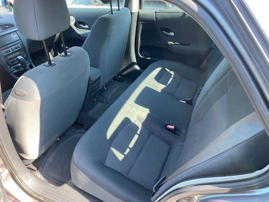 Рено Лагуна 1.6 ХЕЧБЕК 2005г Бензин! Най-здравият  бензинов двигател!