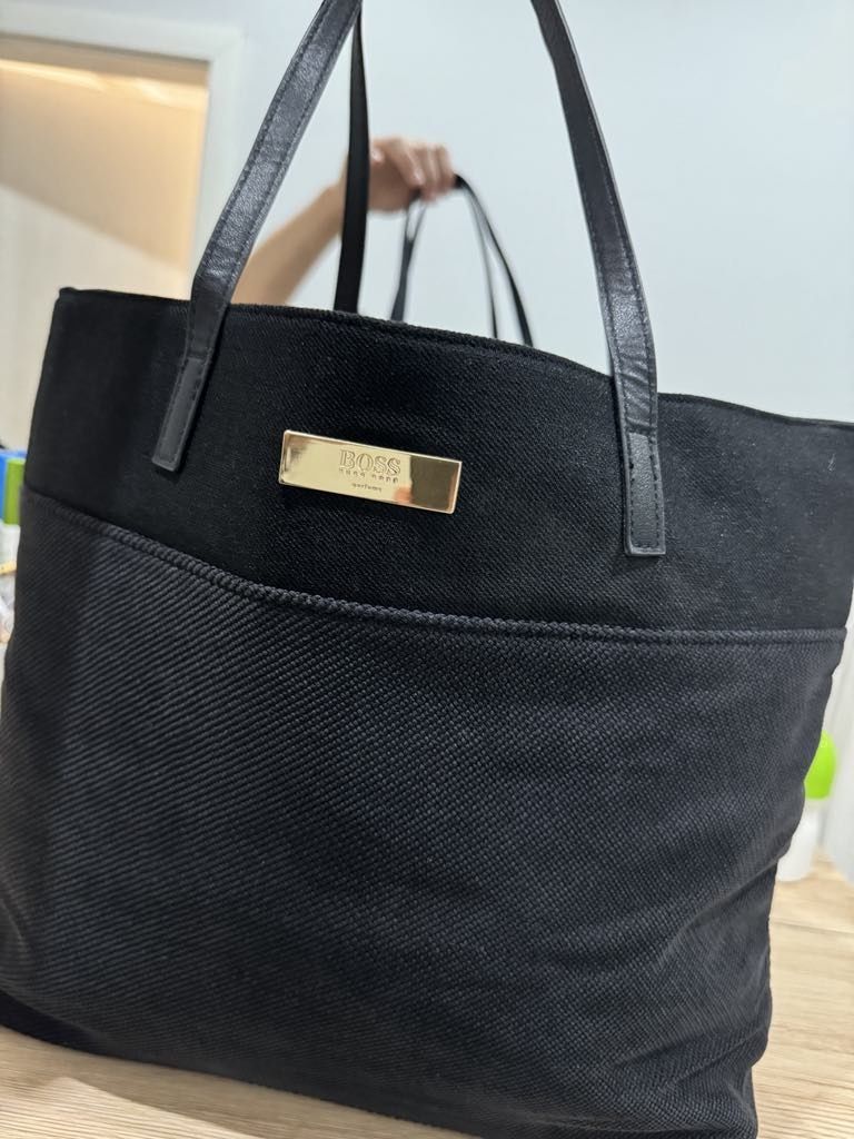 Нова чанта Hugo Boss