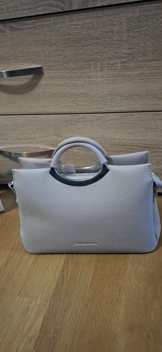 Дамски чанти през рамо