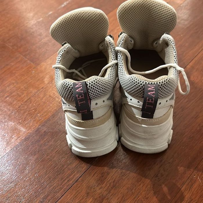 Gucci бяла сникърс