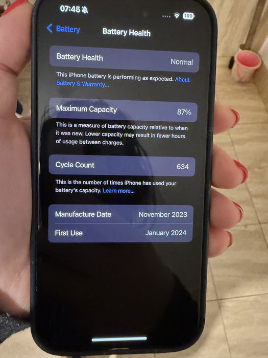 Iphone 15 pro deep blue