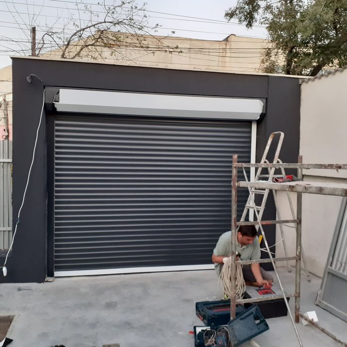 Usi garaj aluminiu tip rulou