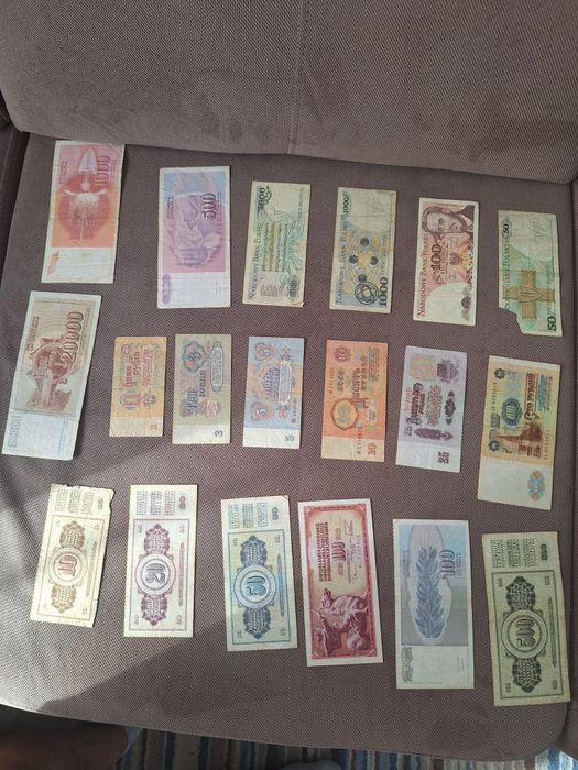 Vând lot bancnote străine 38 de bucati