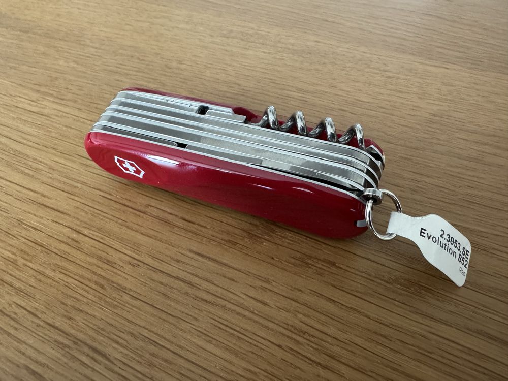 VICTORINOX Evolution S52 + калъф