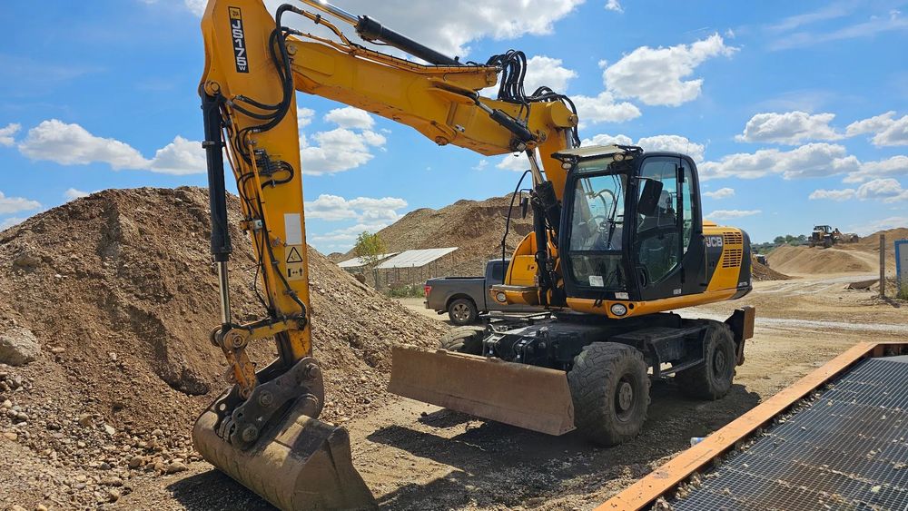 JCB W 175 Excavator pe roți