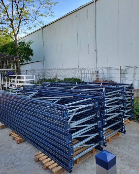 Rafturi metalice preț 90