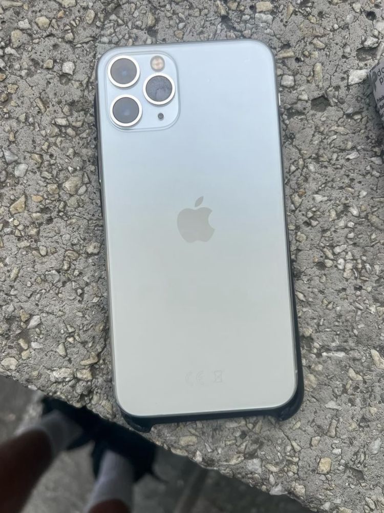 Iphone 11 pro white