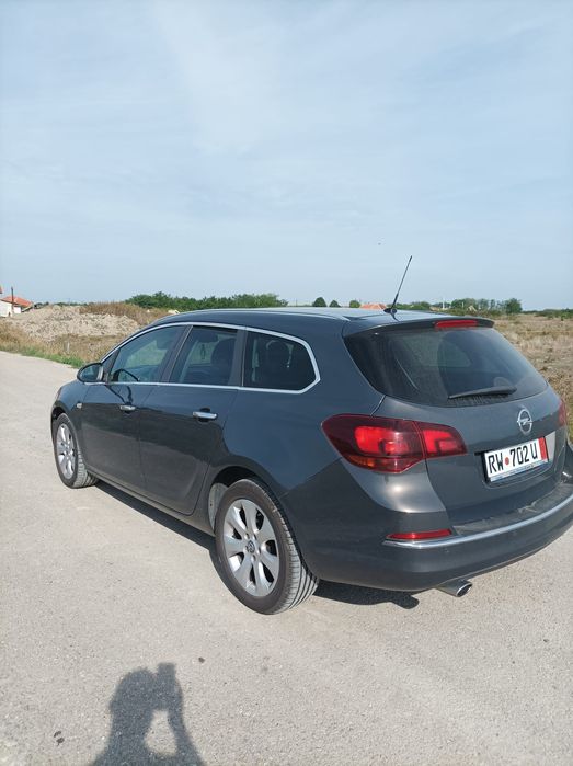 Opel astra j 2.0 2013