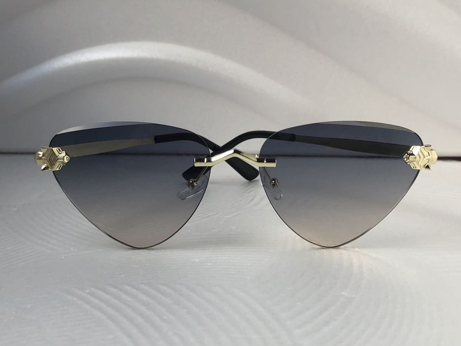 Модерни дамски слънчеви очила