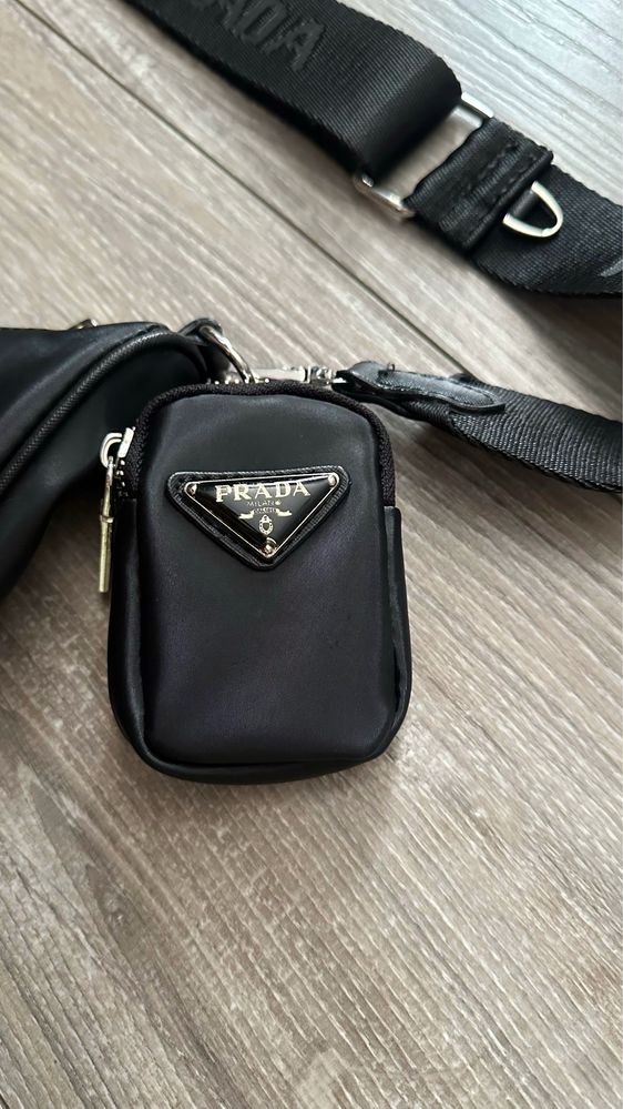 Дамска чанта Prada