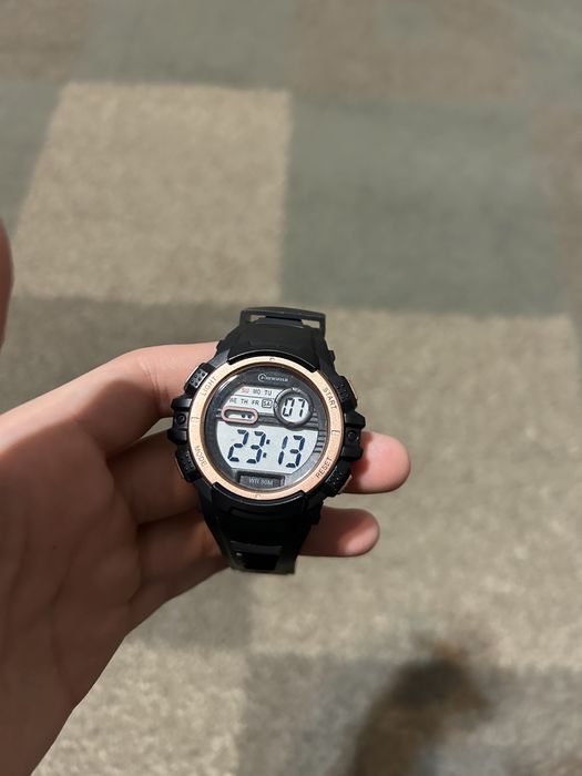 Продам часы Mingrui