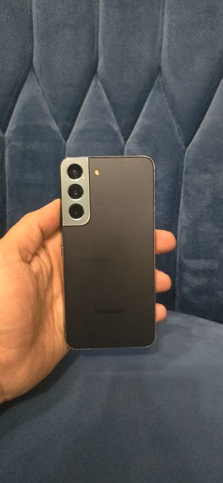 Samsung S22  8/256