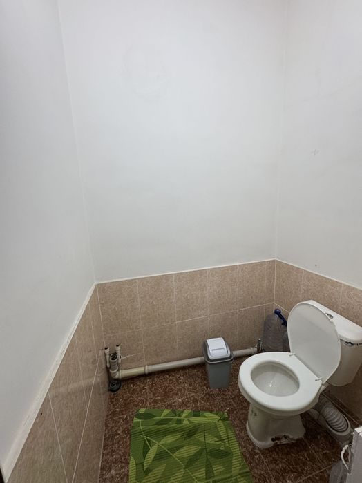 Faqat Oilaliarga Bozor yonda 3 xonali kv ijaraga beriladi