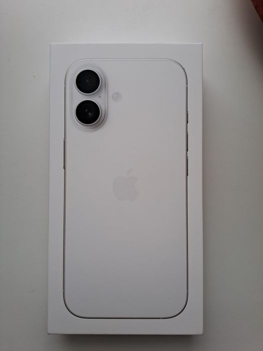 Продам новый запечатанный айфон 17 (сертифицированный)