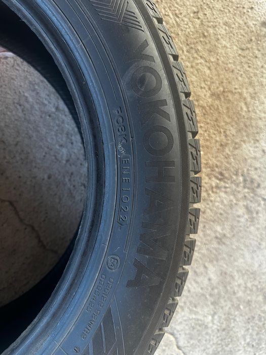 Донгелек  сатылады  4 штук. YOKOHAMA. Размеры 205/ 55/16