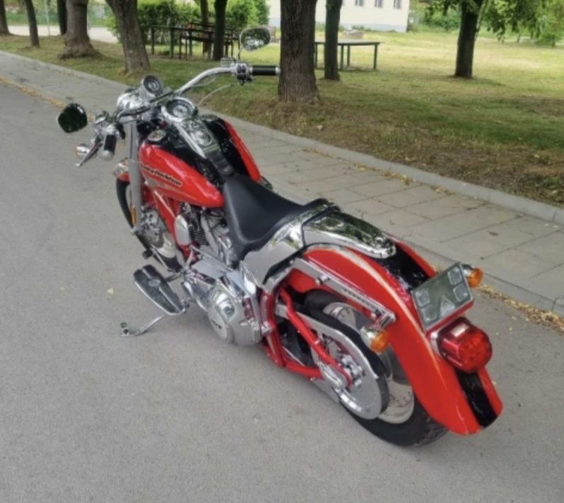 Harley-Davidson CVO 103 FLSTFSE