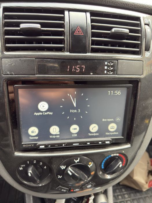 Продам автомагнитолу Sony XAV-AX4000