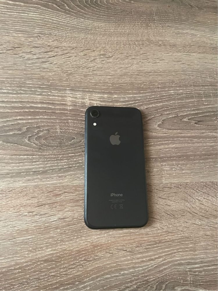 Iphone XR - 64 gb черен цвят
