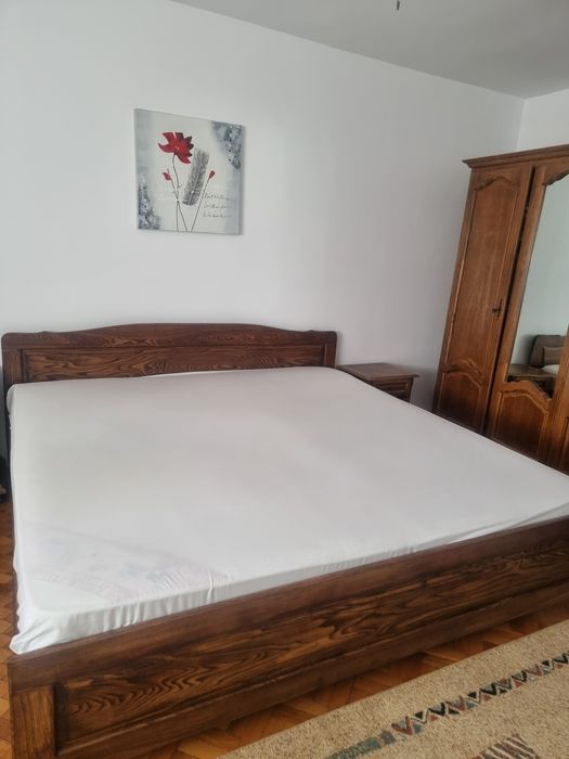 Pat dormitor 1000 lei, birou, fotolii