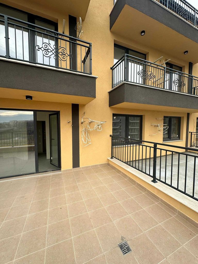 Продава се Тристаен апартамент в Пловдив, Кършияка - 108 кв.м за 1500 €/кв.м - Снимка #14