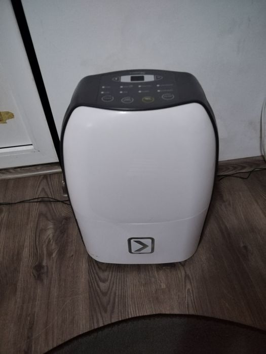Vând sau schimb dezumidificator semi profesional Trotec