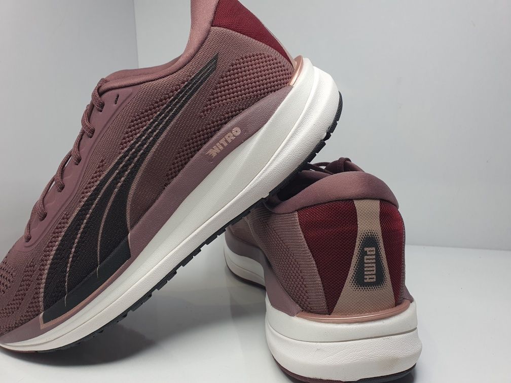 Маратонки Puma Magnify Nitro

Чисто нови с кутия. 

Размер 41 стелка 2