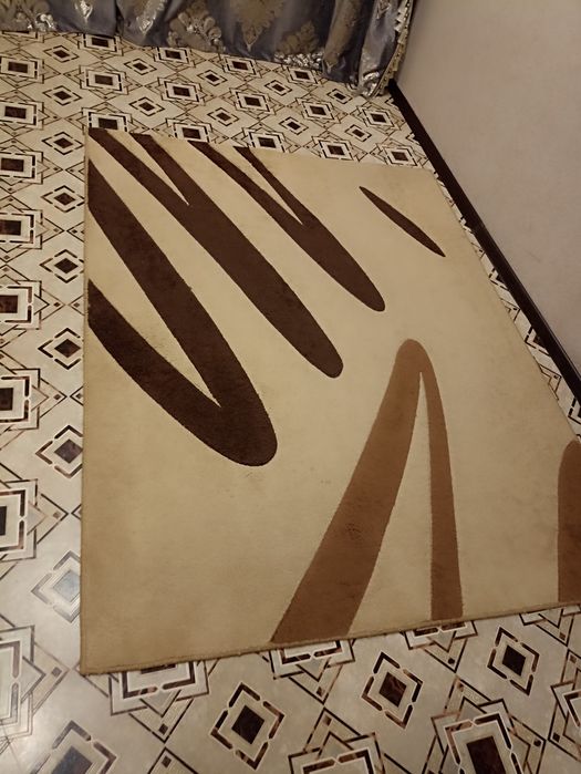 Продам натуральный ковер в отличном состоянии