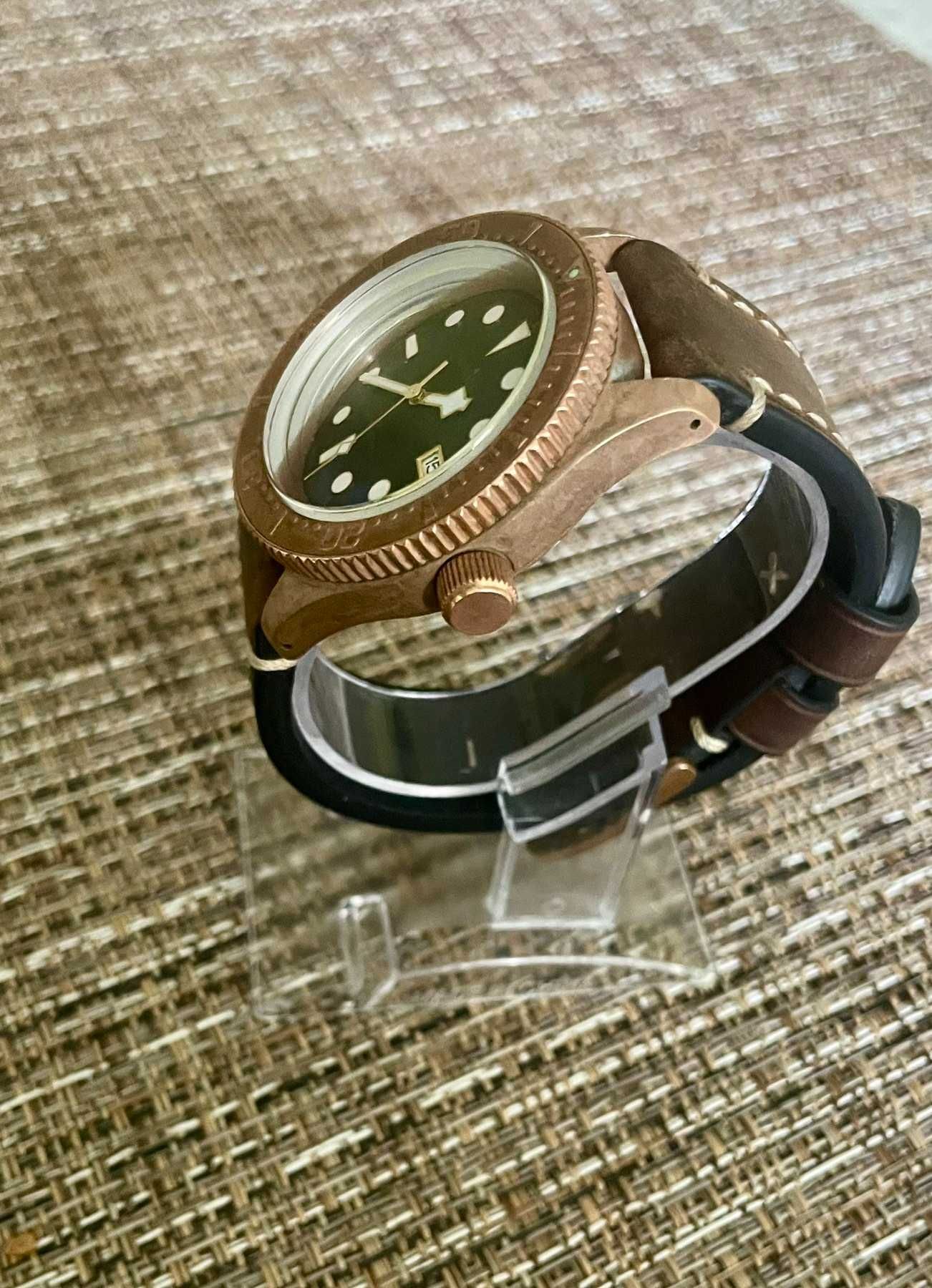 Aquatico Sea Star All Bronze 300m Diver Green 20/88