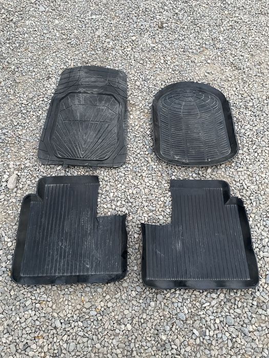 Полик машинаға сатылады Опелде тұр