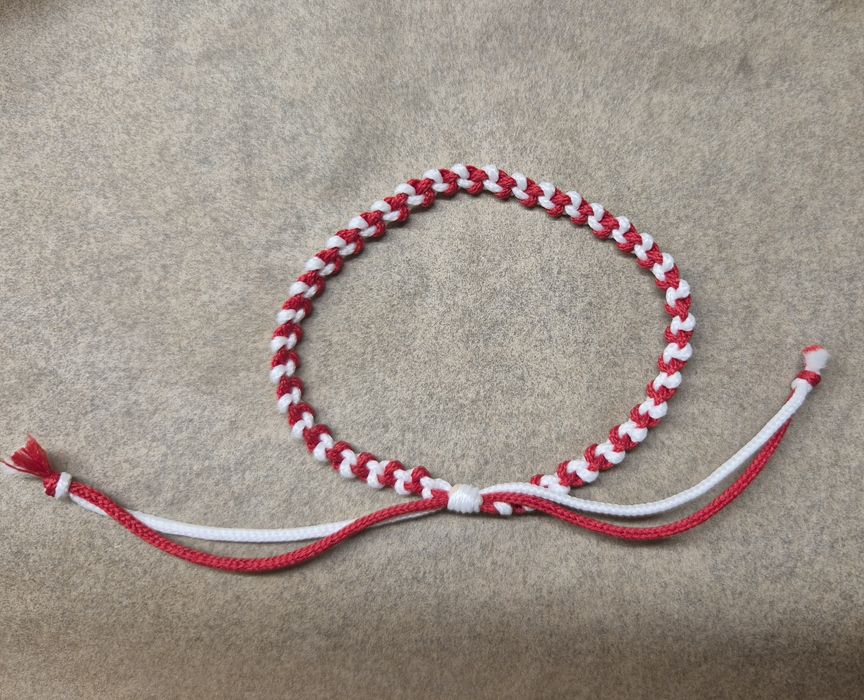 Мартеници ръчна изработка НА ЕДРО