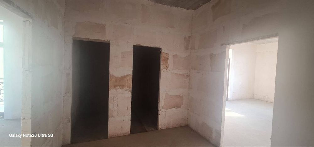 Продаётся срочно недорого 3 комнатная квартира на 3 этаже!