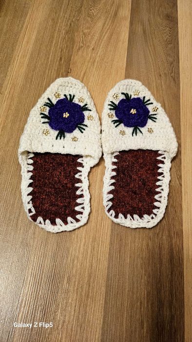 Ръчно плетени чехли