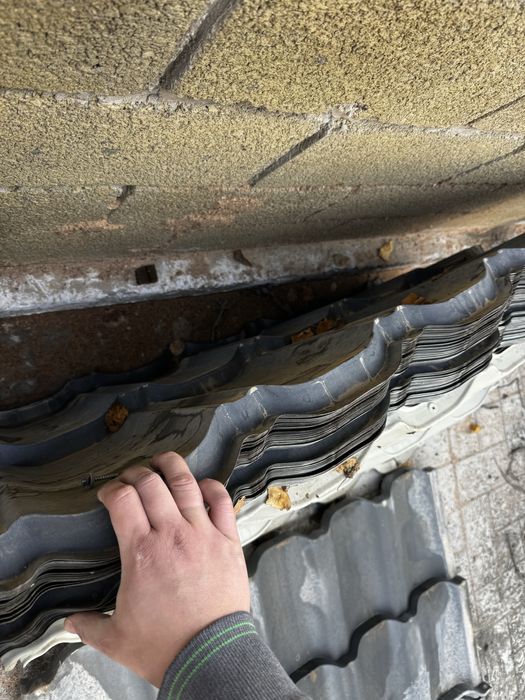 Продам б/у металлочерепицу Венеция