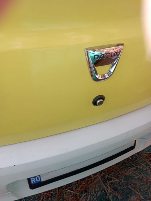 Vând Dacia Logan 2015