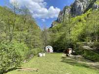 Oportunitate unică ! Proprietate in parc national pe malul Cernei !
