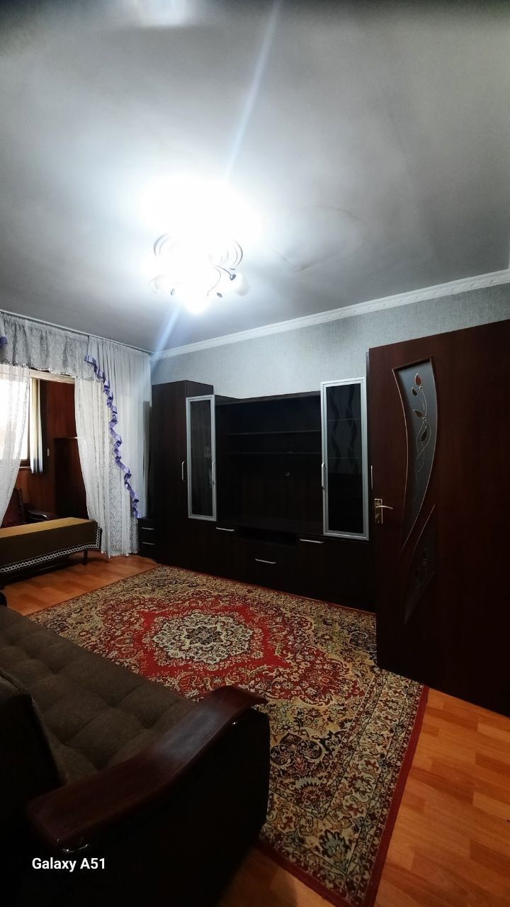 Срочно продаётся Юнусабад-18  1 комнатная квартира